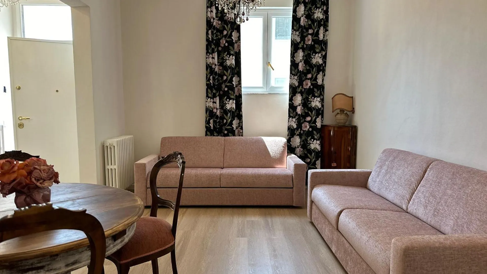 Eleganza Marina Villa Livorno
