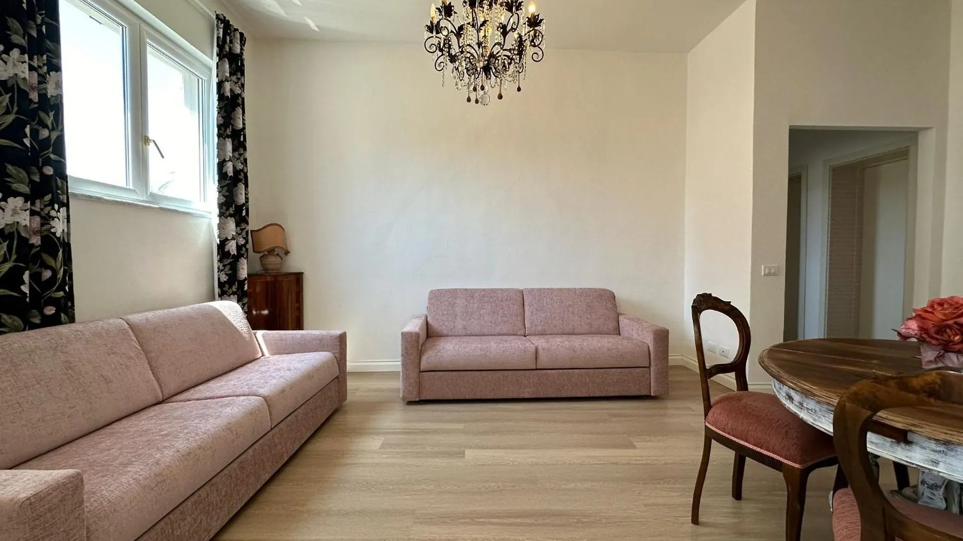 Eleganza Marina Villa Livorno